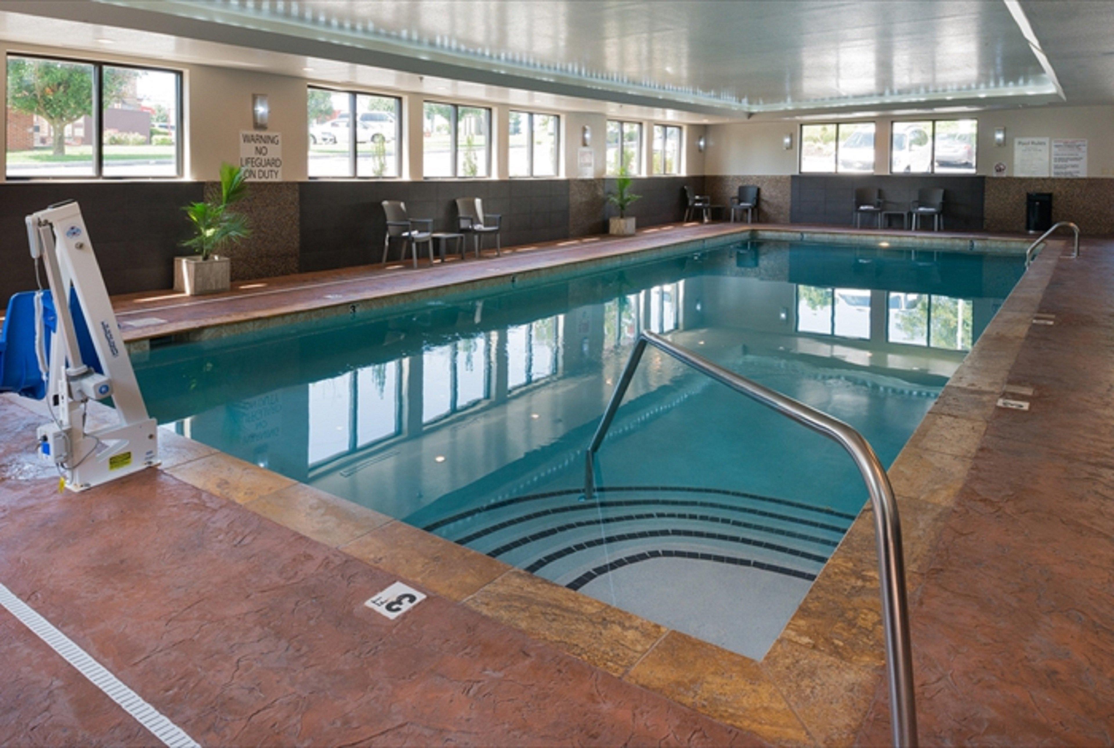 Holiday Inn Express & Suites Nashville Southeast - Antioch By Ihg Bagian luar foto