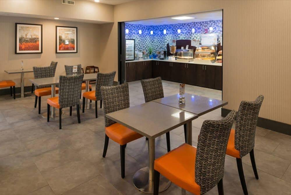 Holiday Inn Express & Suites Nashville Southeast - Antioch By Ihg Bagian luar foto